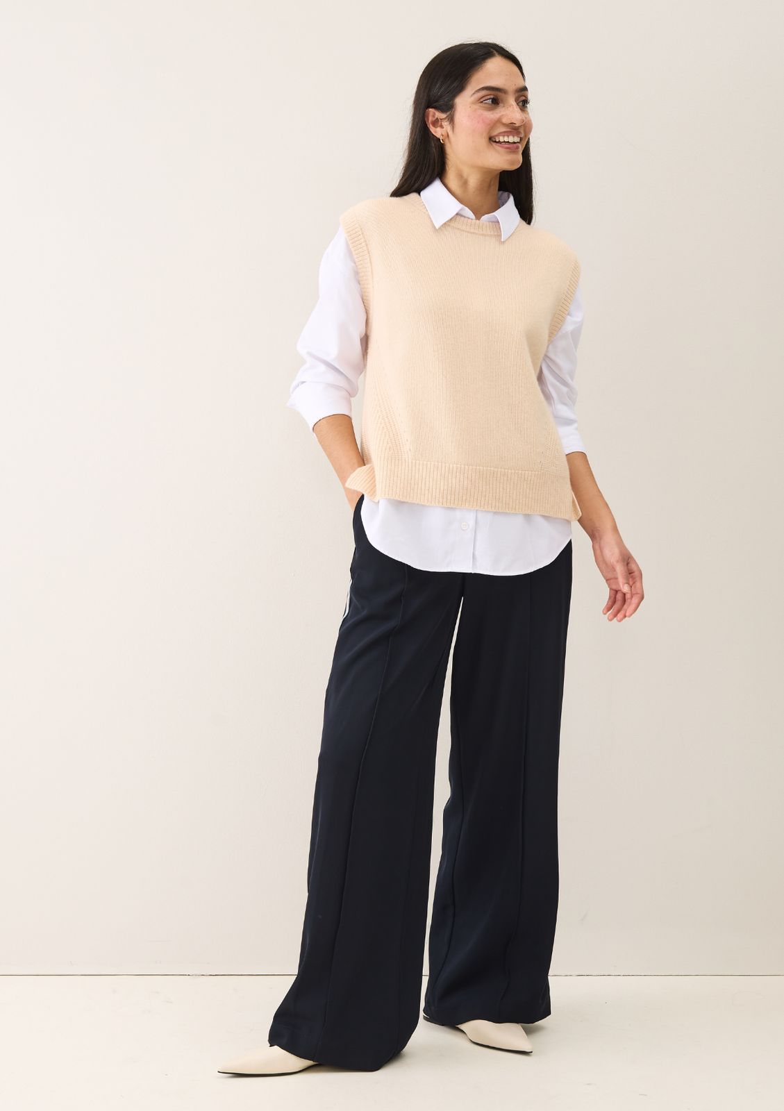 Ribbed Detail Lofty Cashmere Tank In Crème