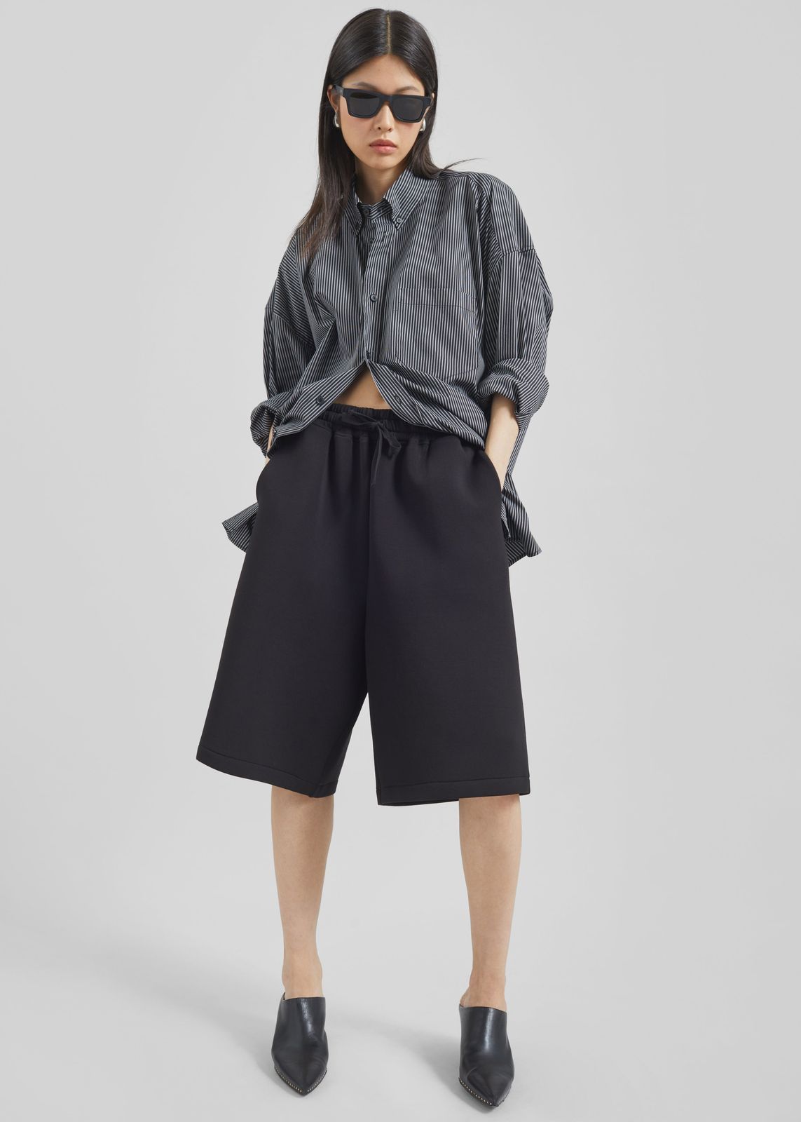 Rian Sweatshorts - Black