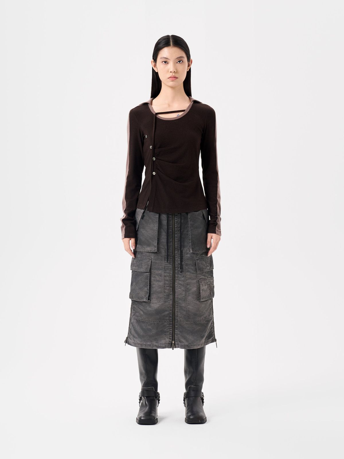 BROWN PANELLED CREW NECK LONG SLEEVE TOP