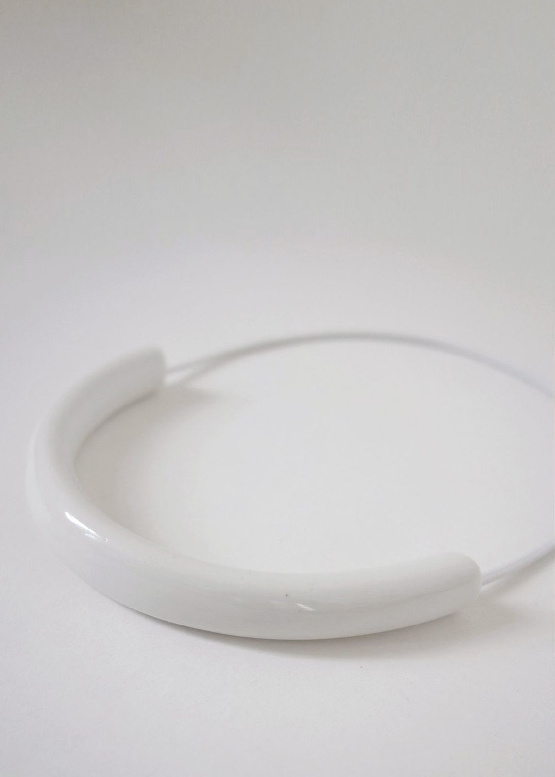 Arc Objects Moonbeam Necklace - Beige Porcelain