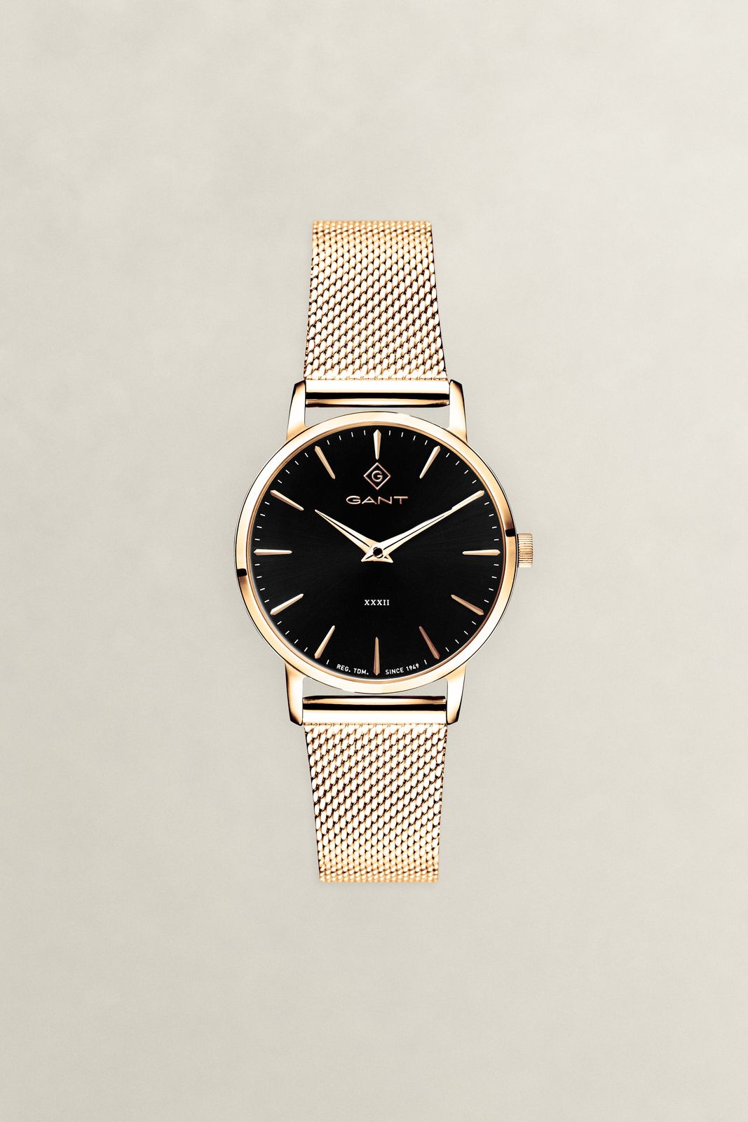 Park Avenue 32 Wristwatch - BLACK