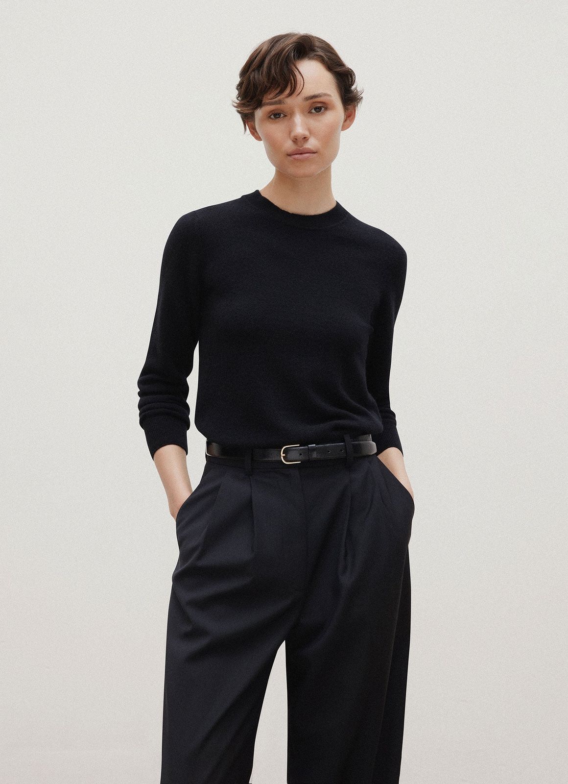 Women's Cashmere Jumper In Black