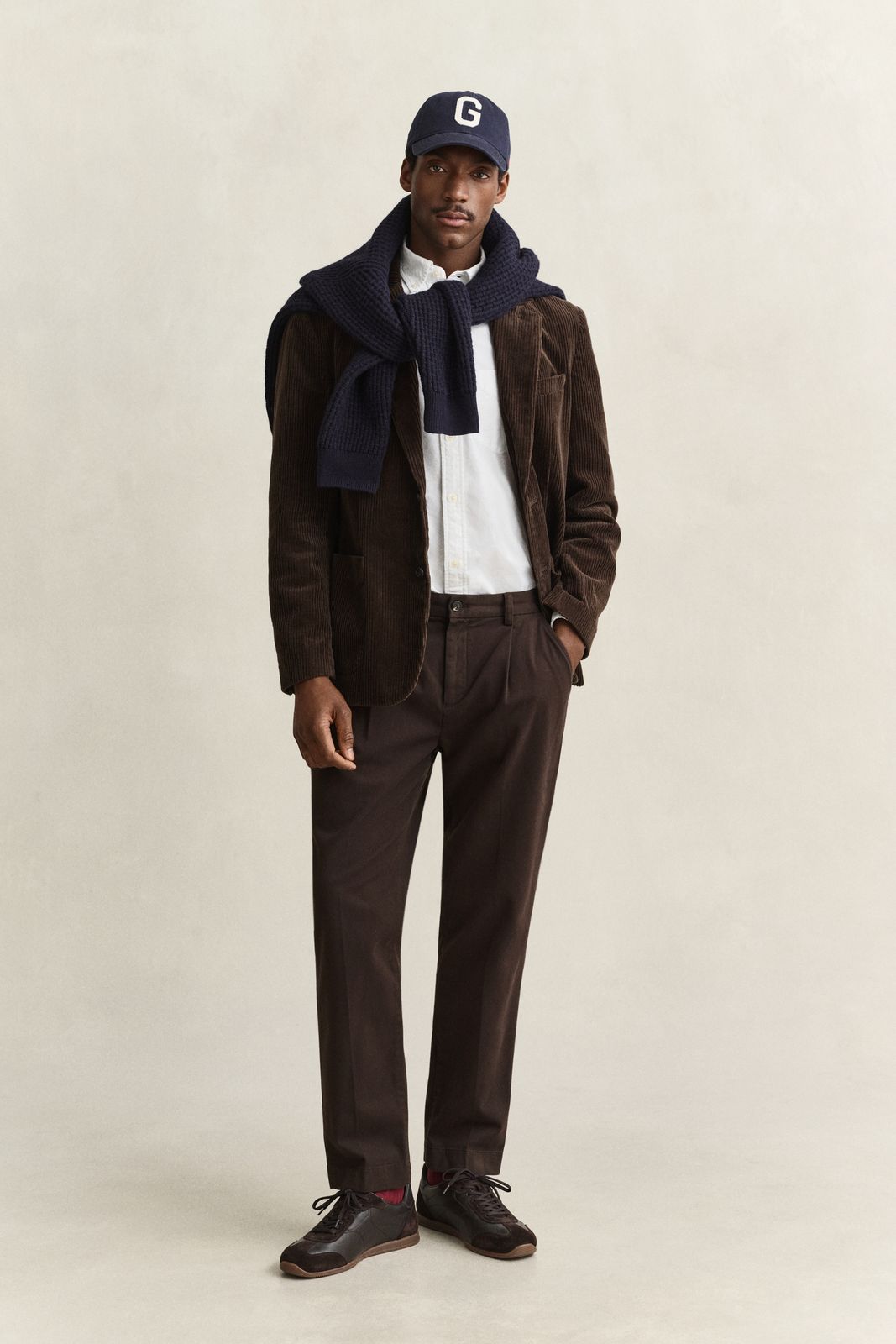 Tapered Chinos - DARK KHAKI