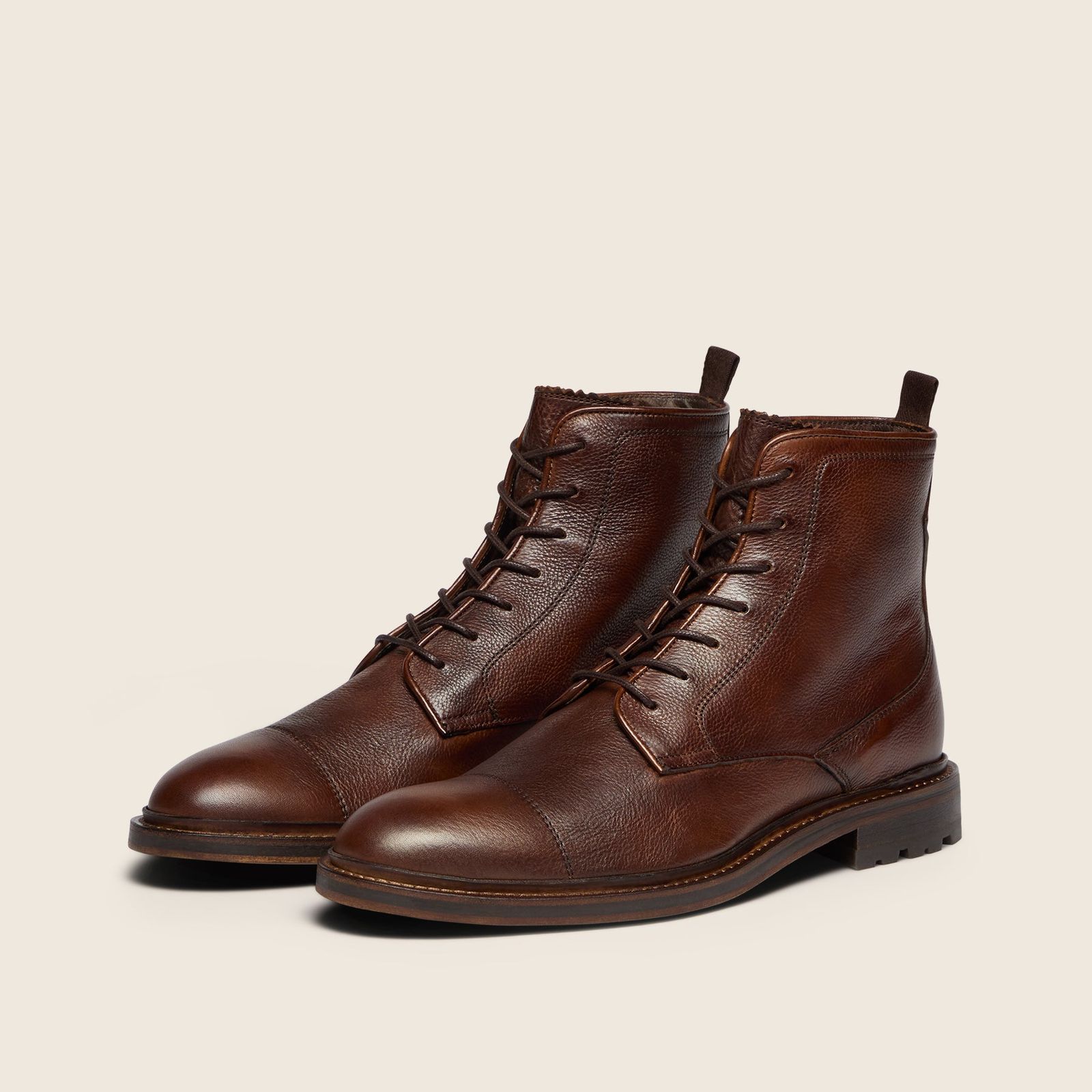 Chaves Dark Brown