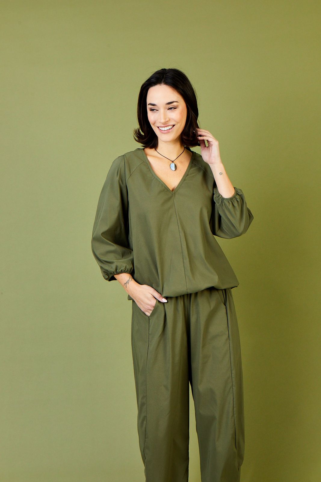 Yuna Stretch Bengaline Bubble Sleeve Top