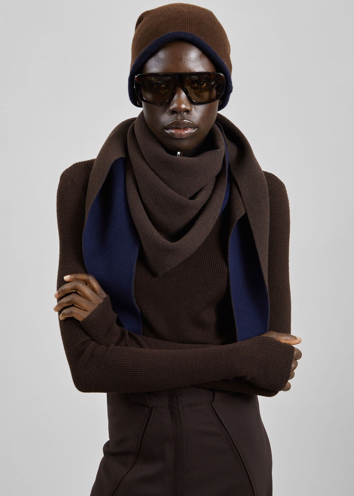 Nella Reversible Scarf - Brown/navy