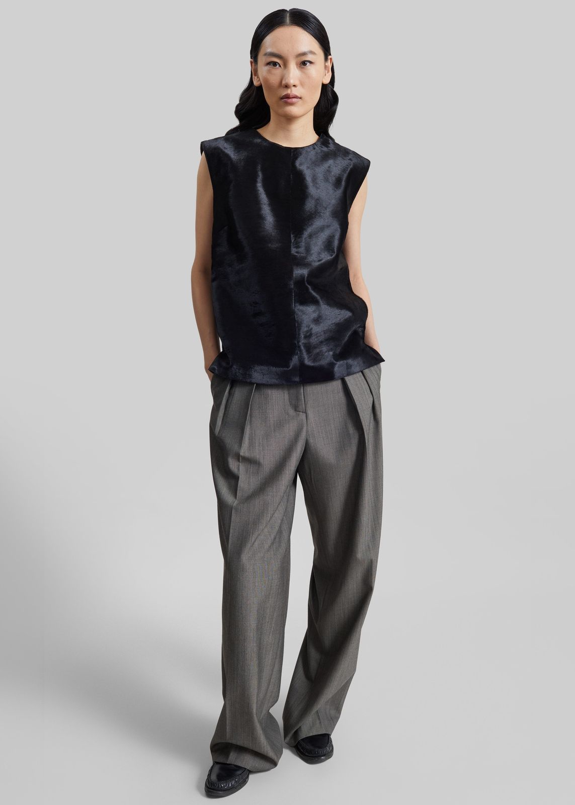 Loulou de Saison Juni Sleeveless Straight Top - Black