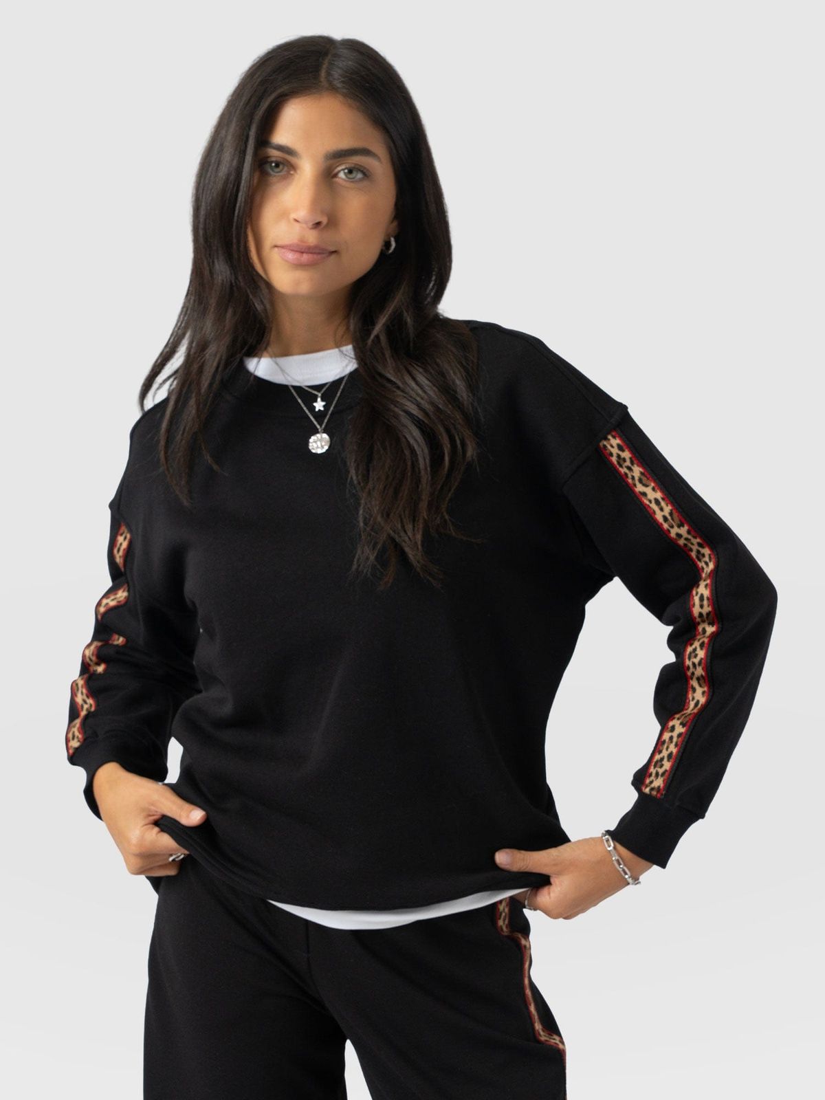 Hoxton Sweatshirt - Black - Leopard