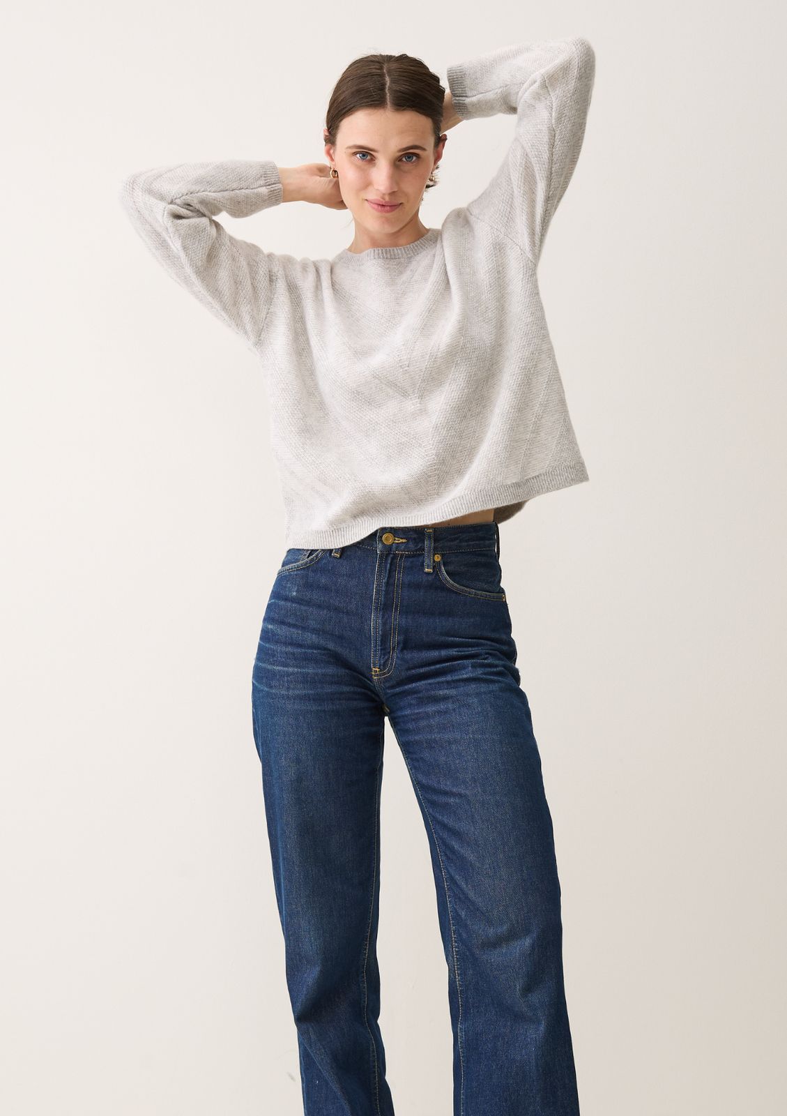 Textured Chevron Sweater In Foggy Grey & Snow White