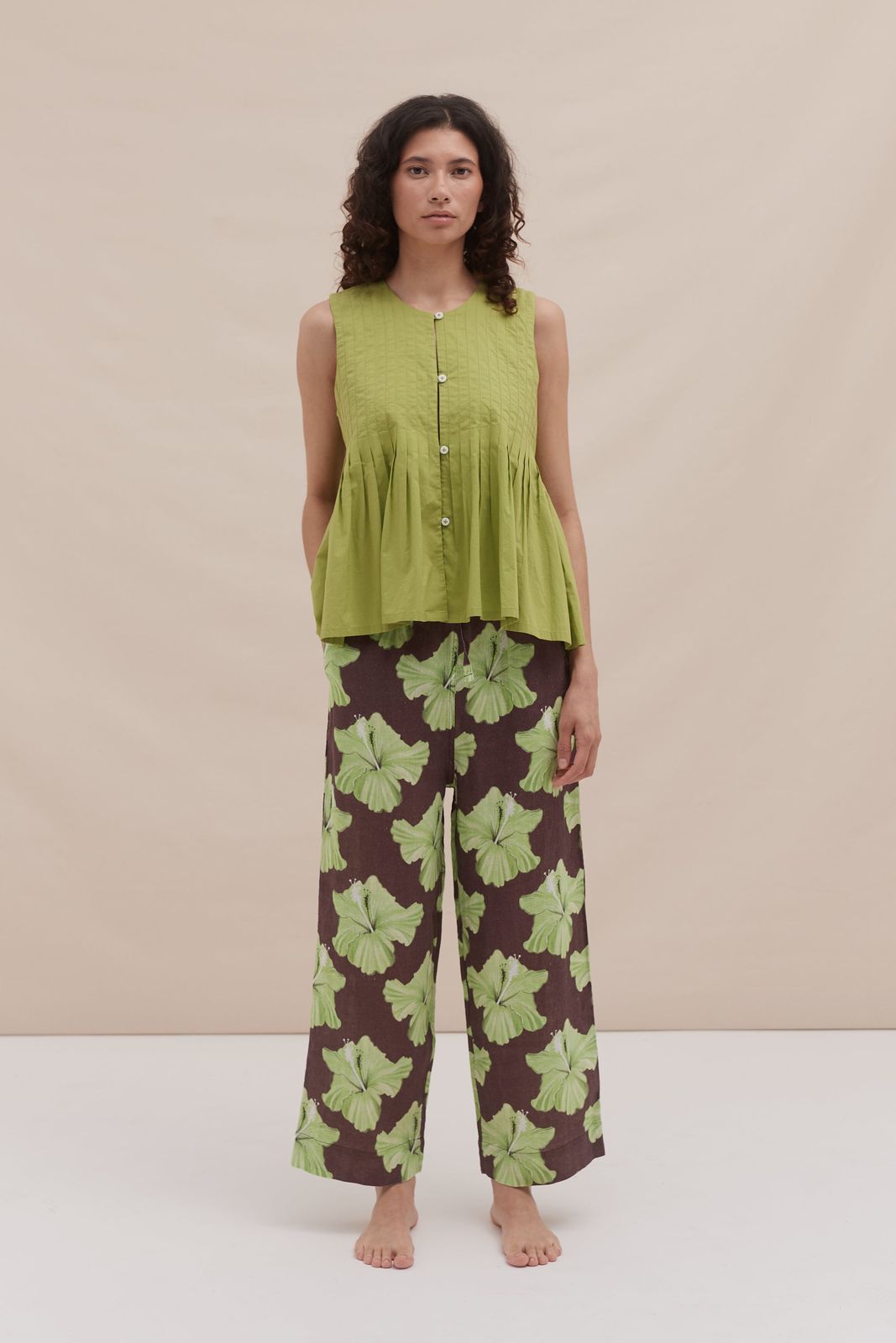 Pleated Cami and Pocket Trousers Set Plain/Grand Hibiscus Print Cocoa/Lime