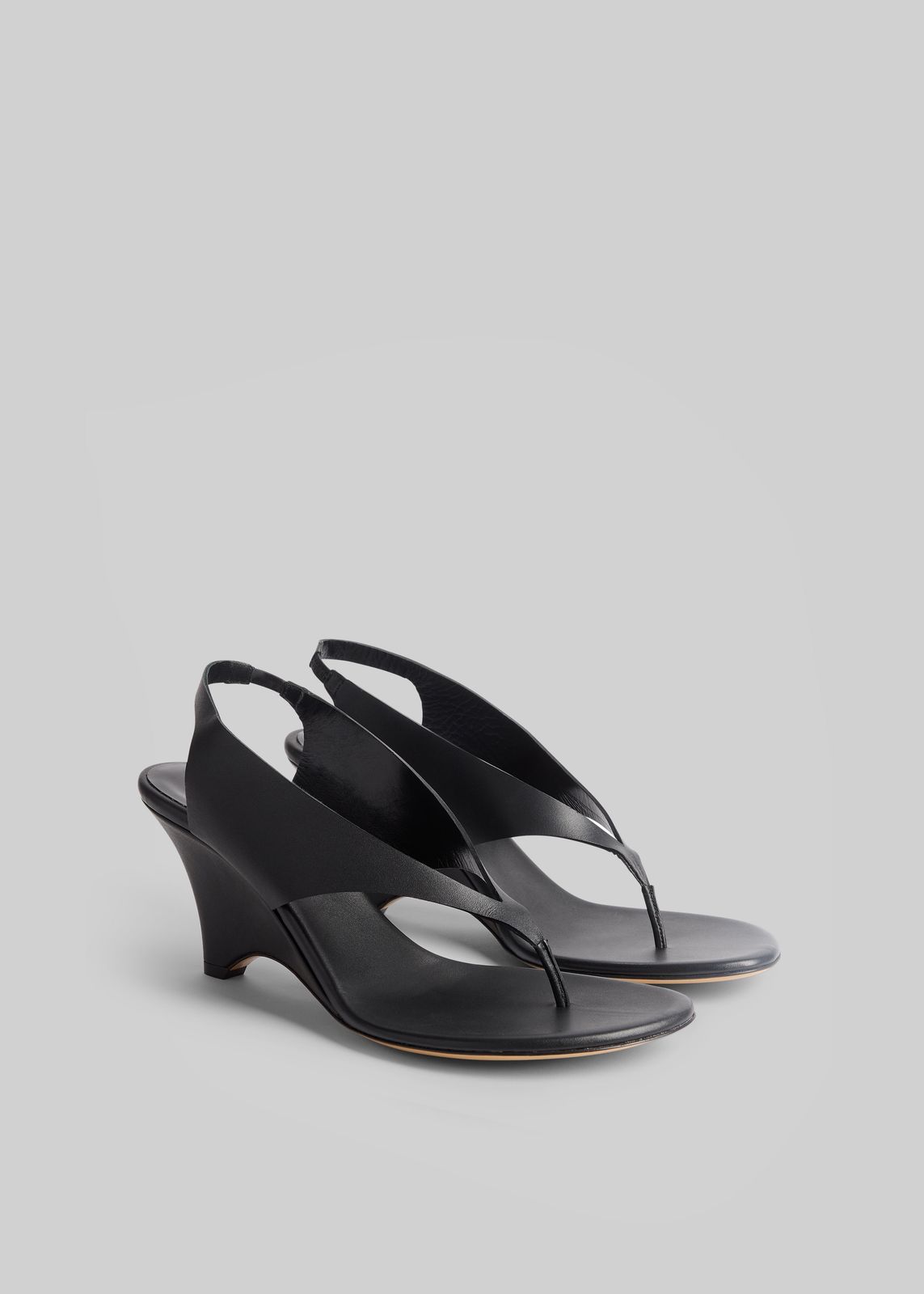 Le Monde Beryl Langley Thong Wedges - Black