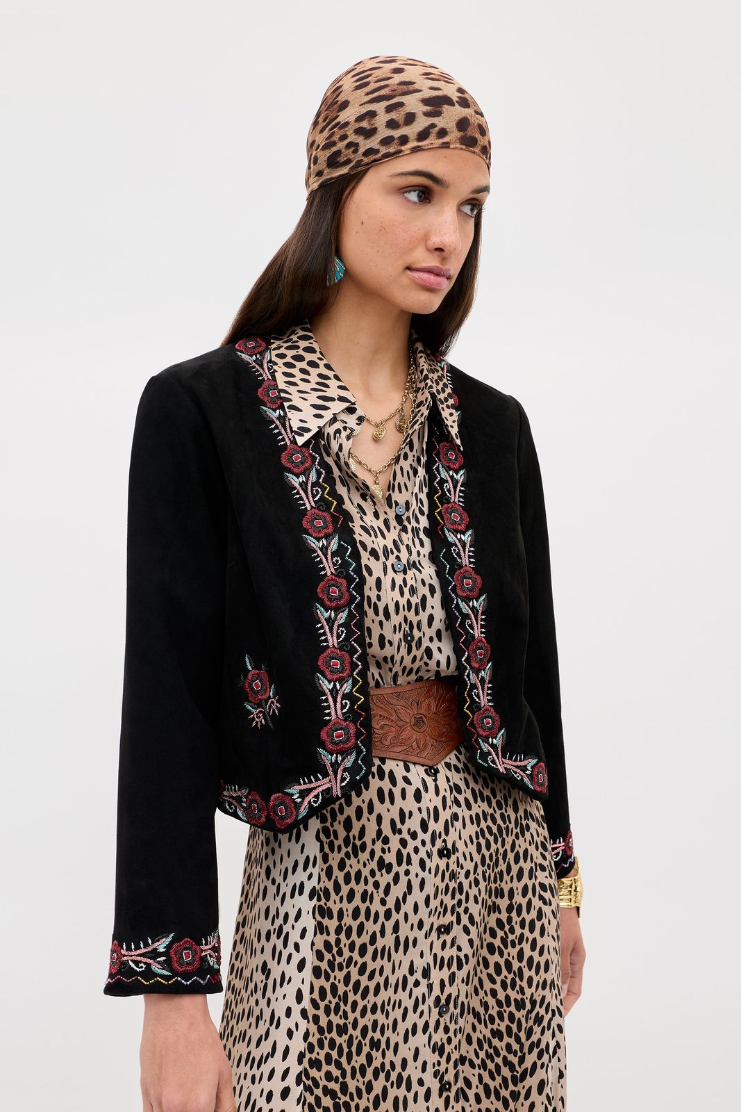 Oliwia - Roselle Embellishment Black