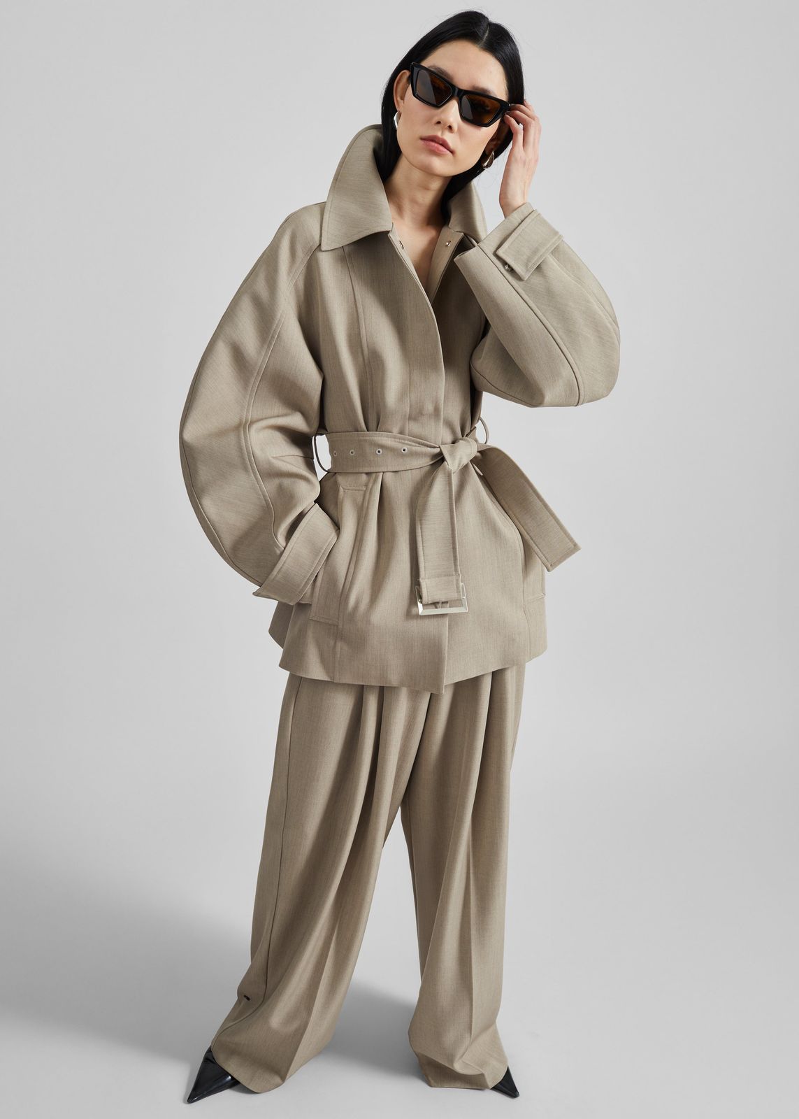 Venlo Curve Sleeve Belted Jacket - Beige