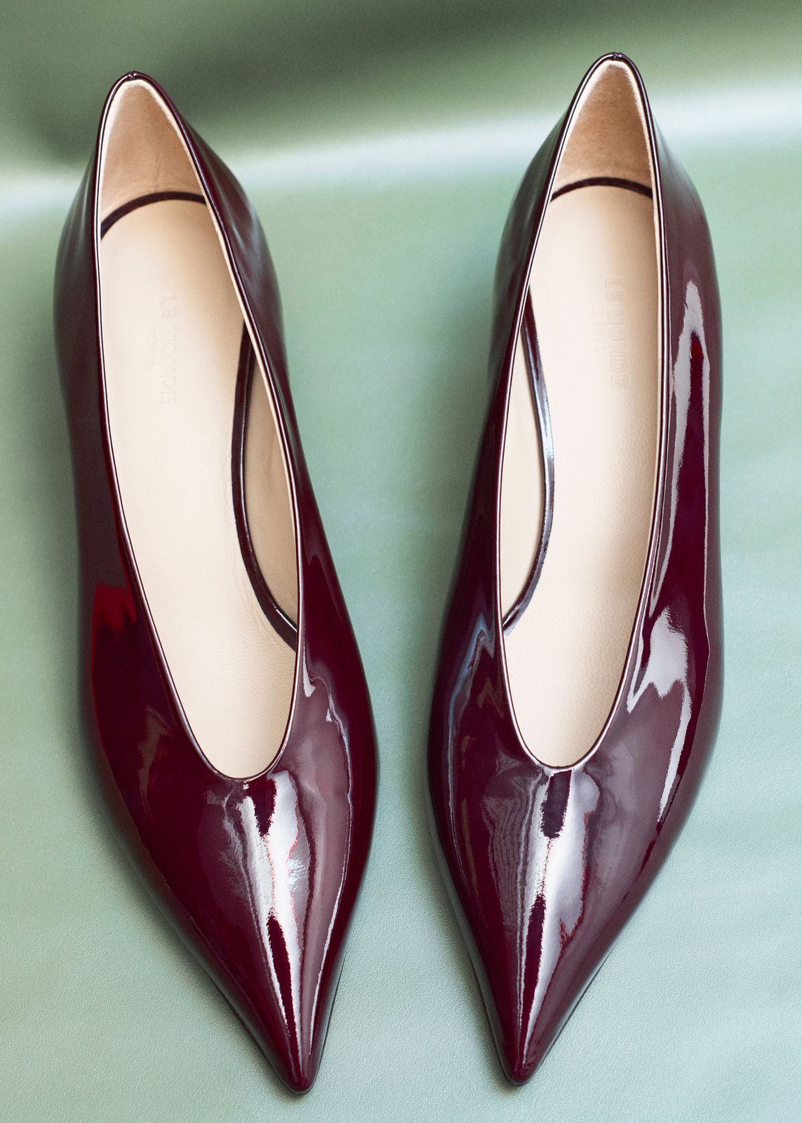 Le Monde Beryl Babouche Kitten Heels Vernice Leather - Plum