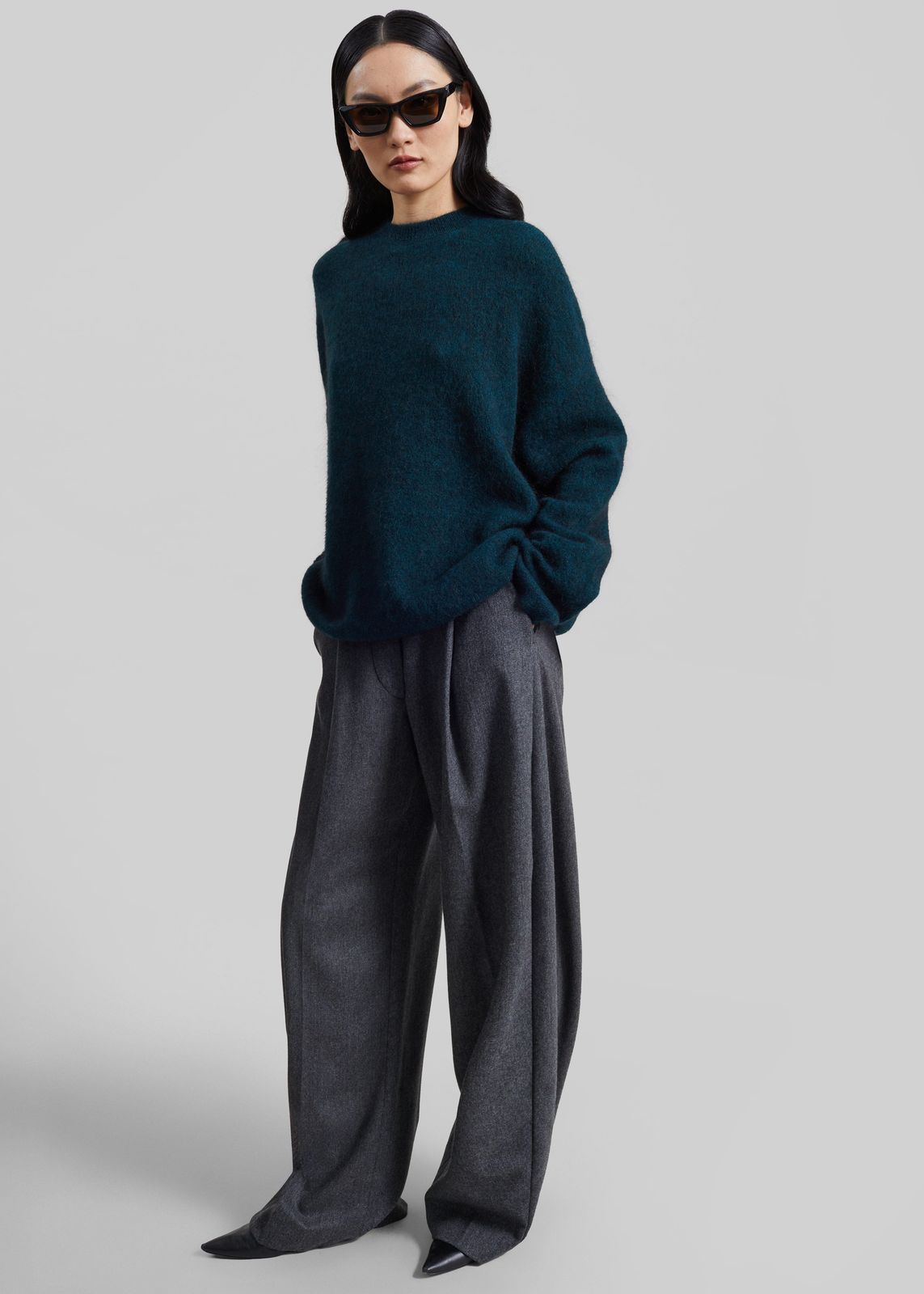 TheLatest Billie Wool Trousers - Dark Grey