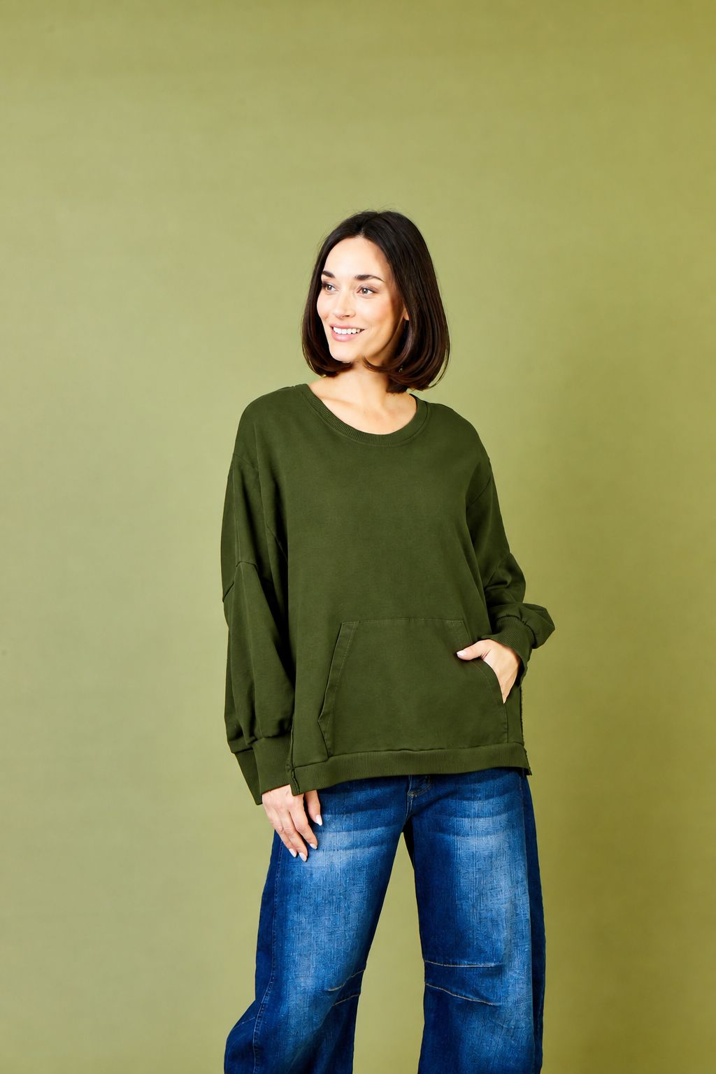 Wonder Sweatshirt With Front Pocket And Side Split