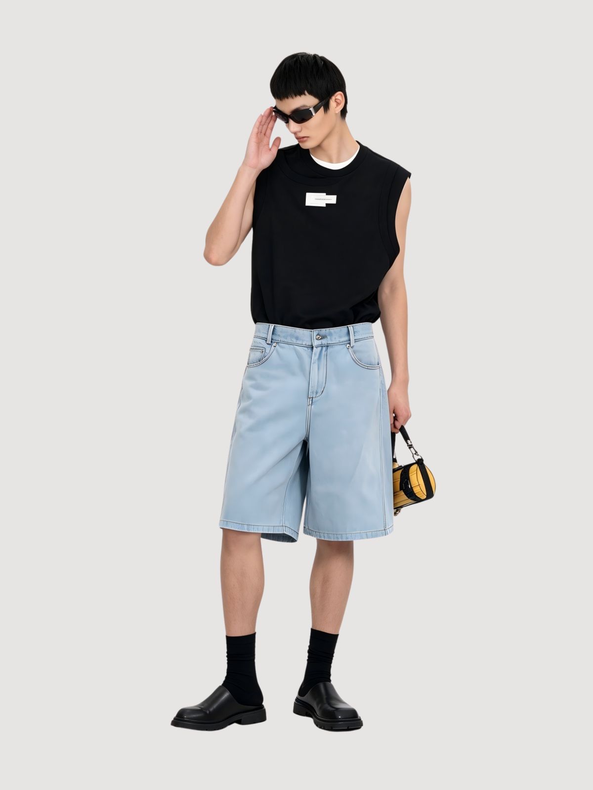 BLUE DENIM MEDIUM SHORTS