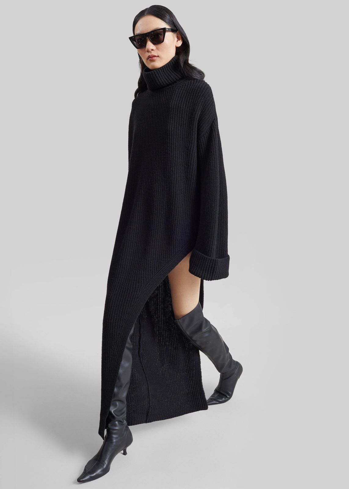 Thelatest Edith Long Knitwear - Black