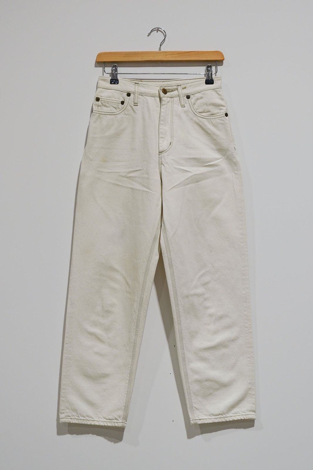 Djb0159 - Eira - W26 L28