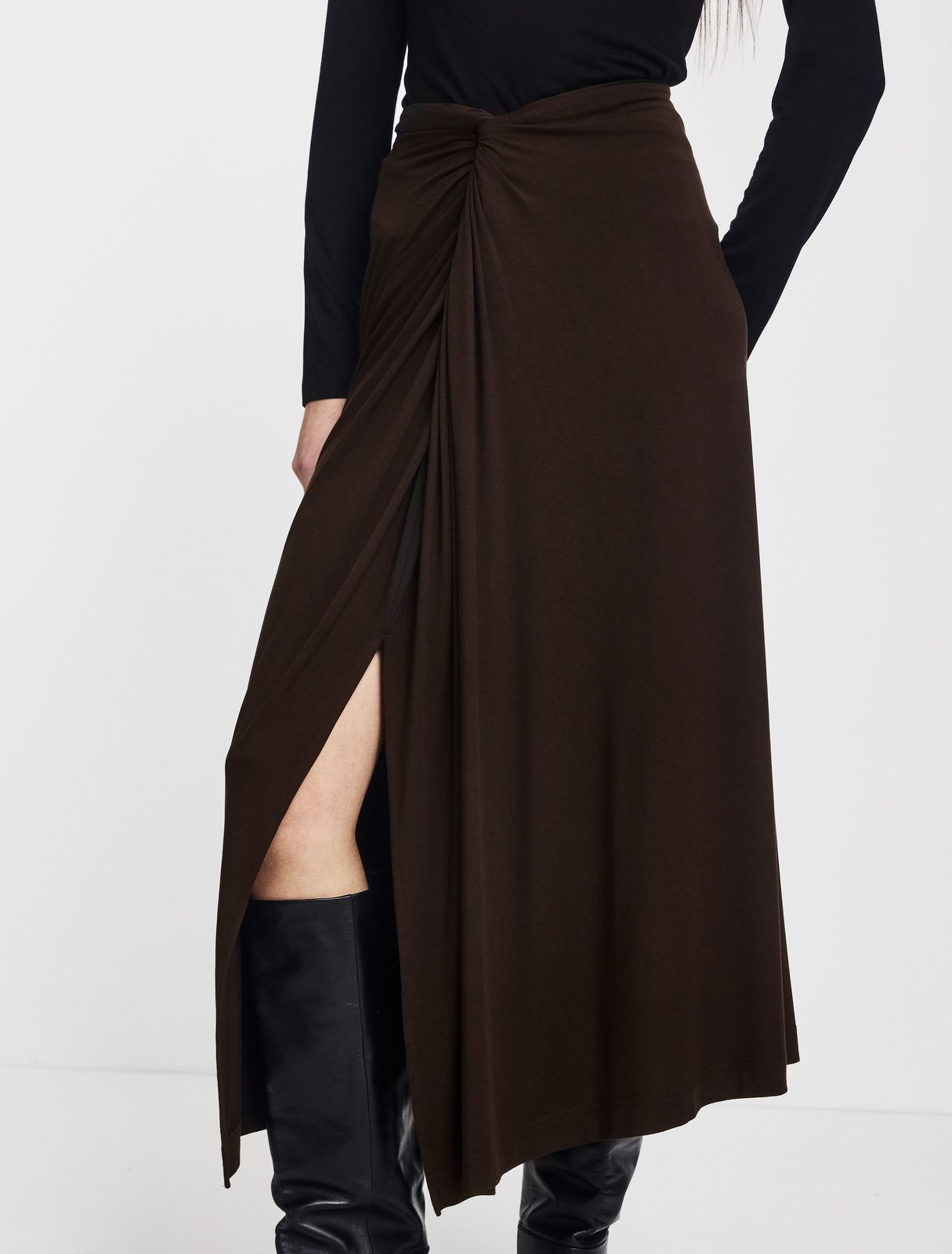 Sadie Twist Midi Skirt In Bitter Chocolate