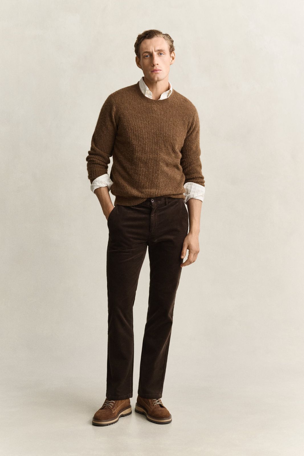 Regular Corduroy Chinos - BLACK BROWN
