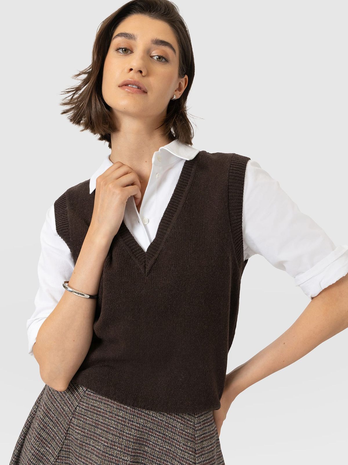 Oxford Cashmere V Neck Sleeveless Knit - Brown