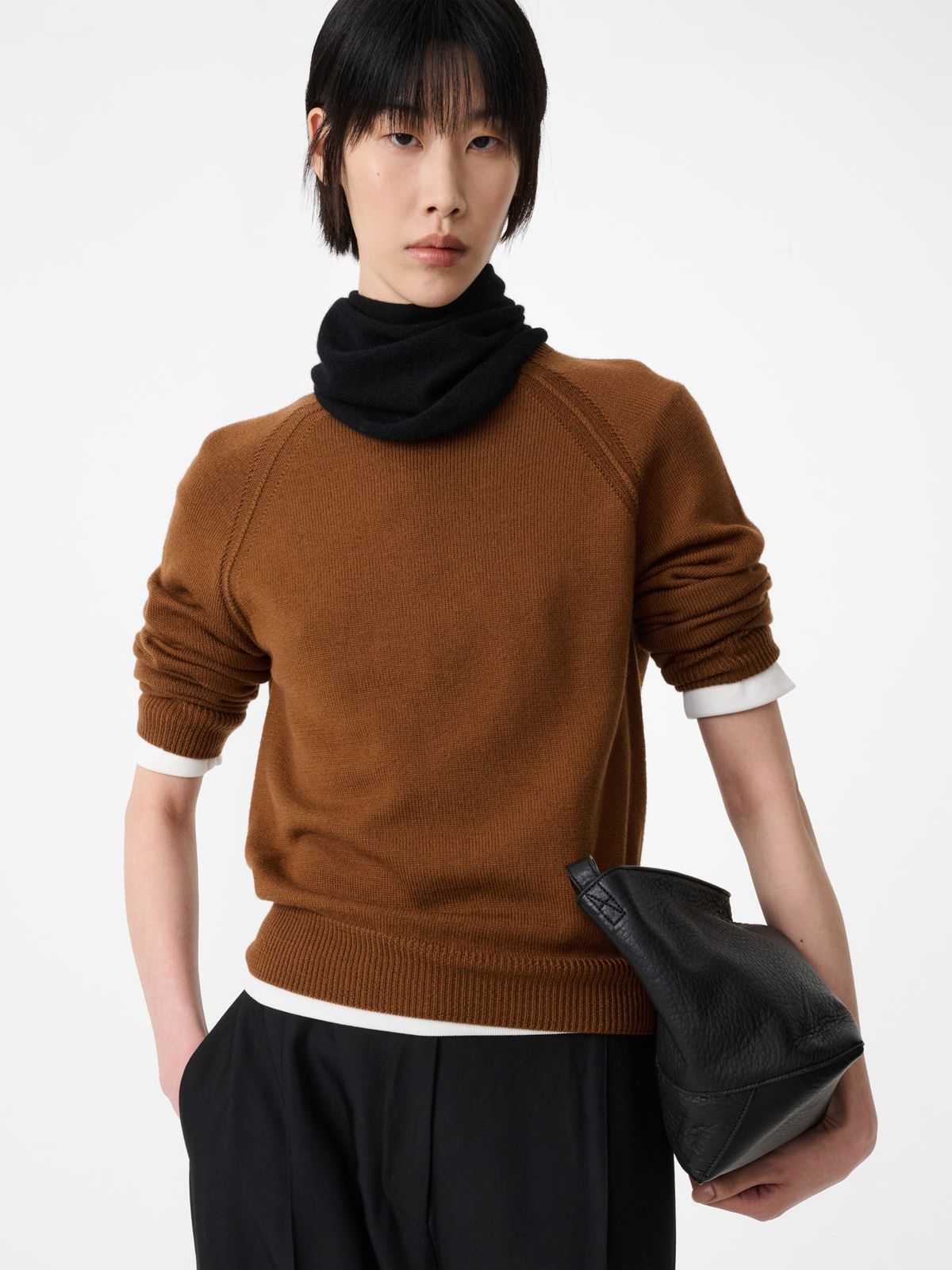 Loenne Knit In Camel
