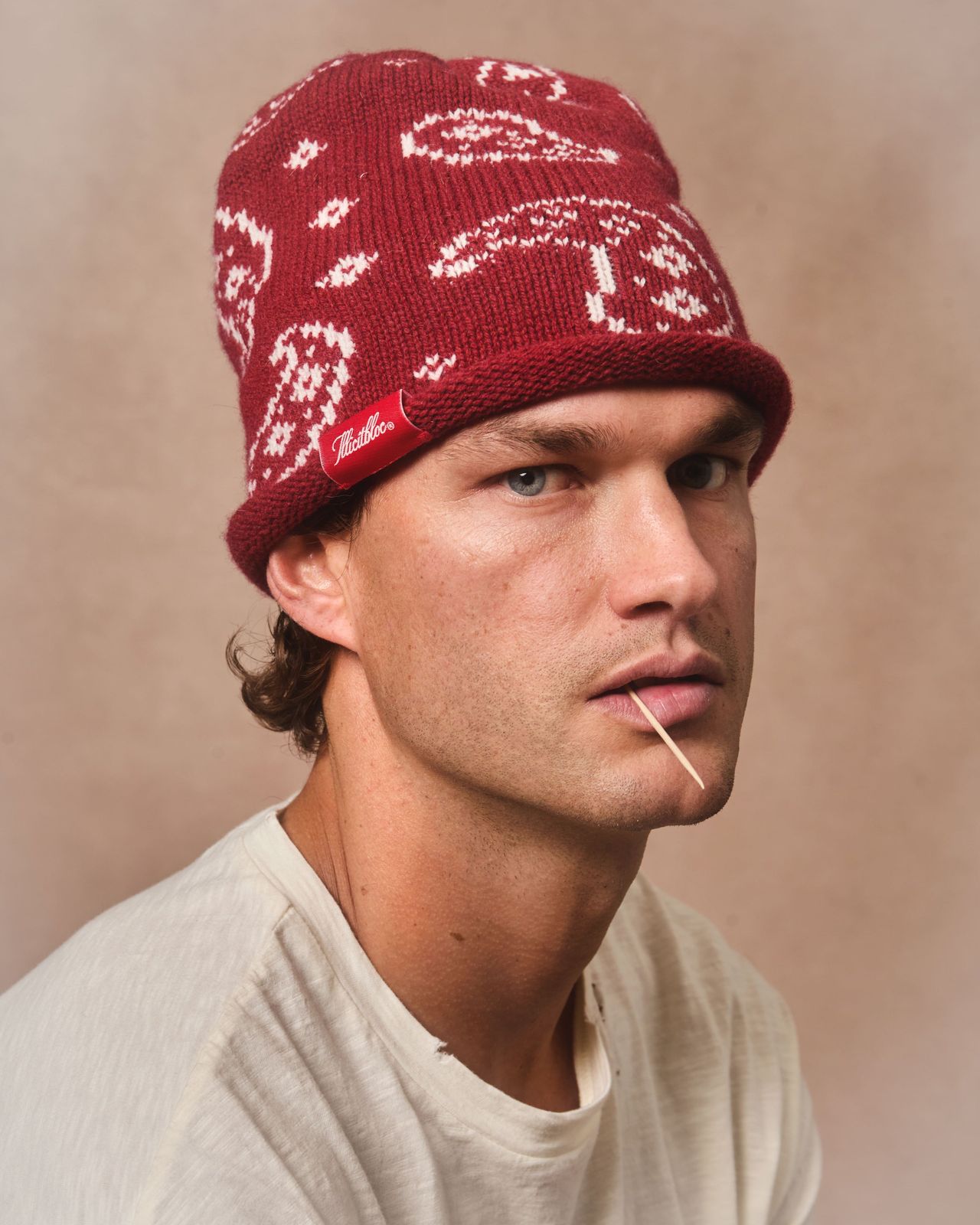 Bandana Roll Beanie - Red