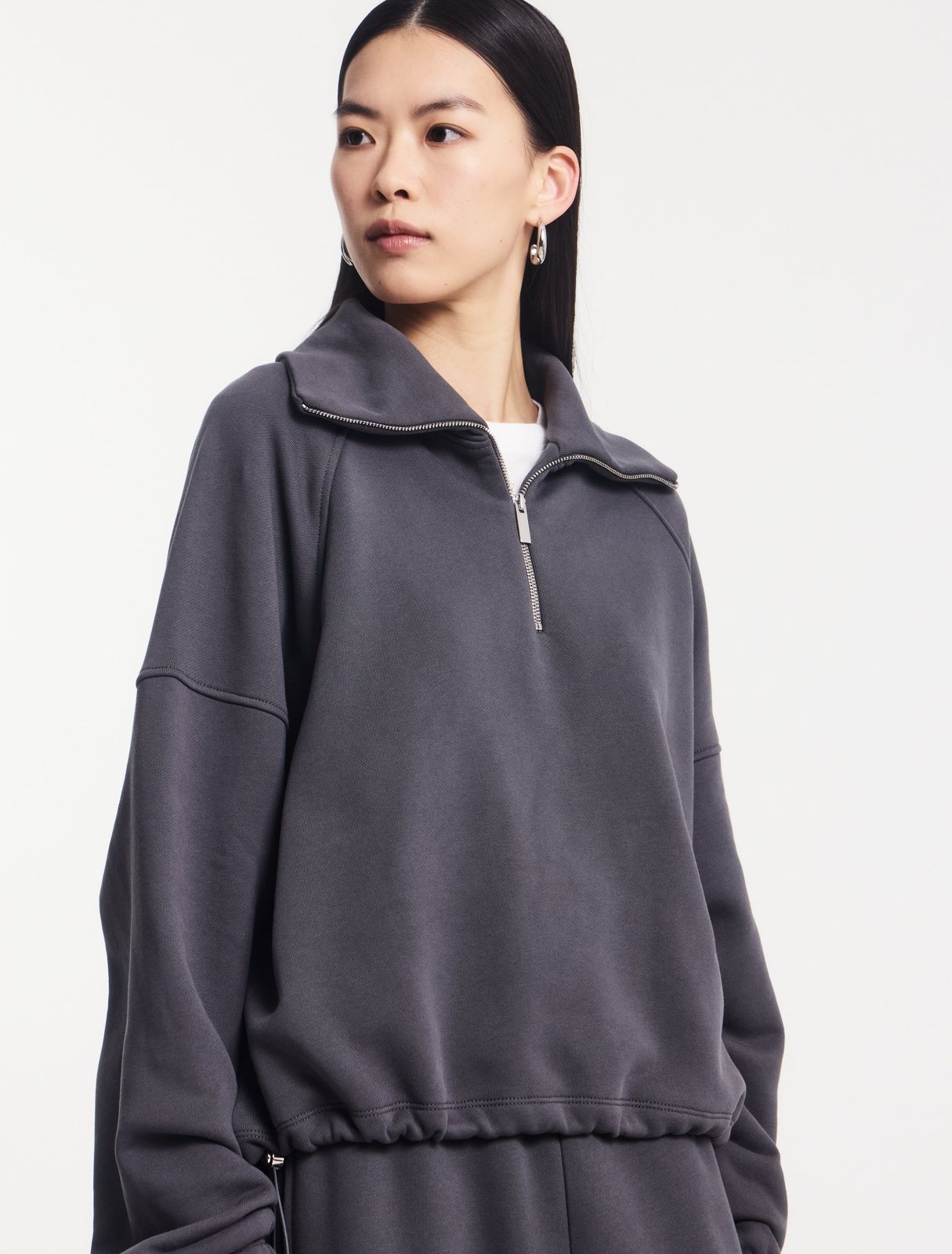 Classic Half Zip Sweatshirt In Magnet