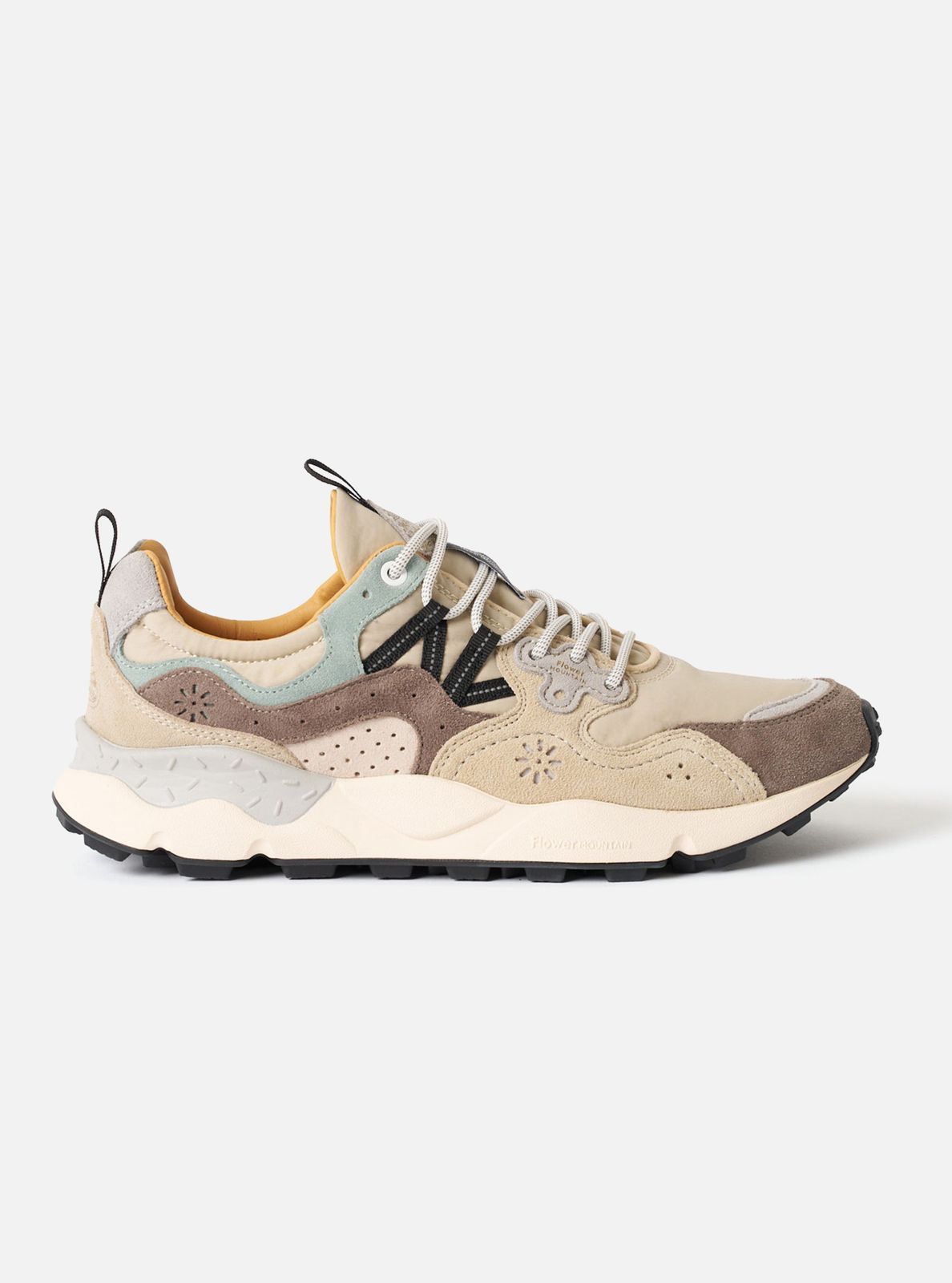 Flower Mountain Sand/beige/taupe Cow Velour Yamano 3 Uni