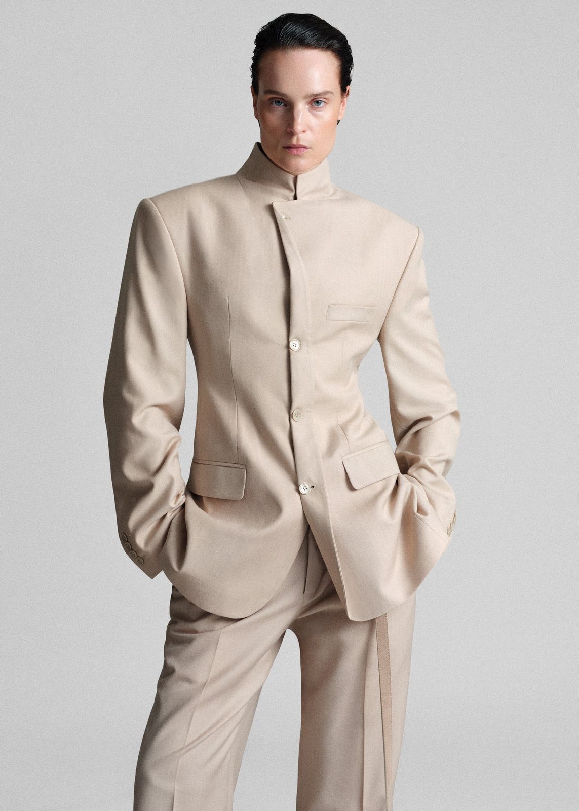 Bettter Folded Blazer - Beige