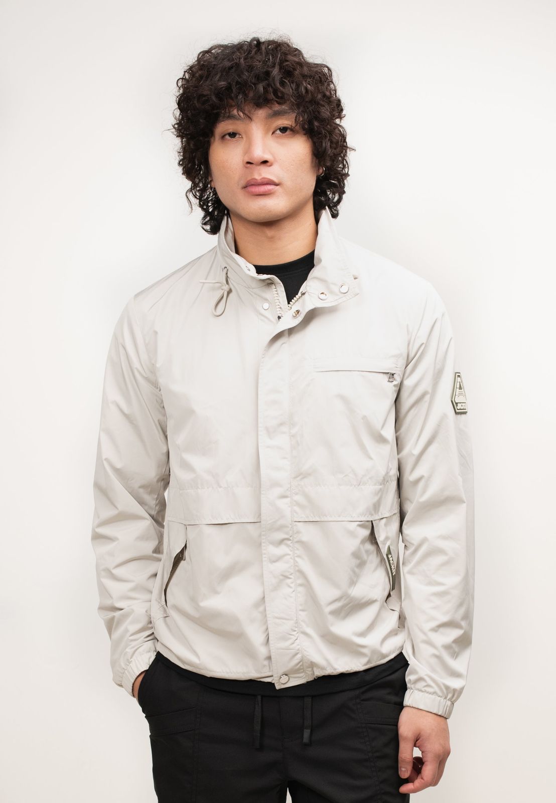 Atlas Lightweight Windbreaker Stone