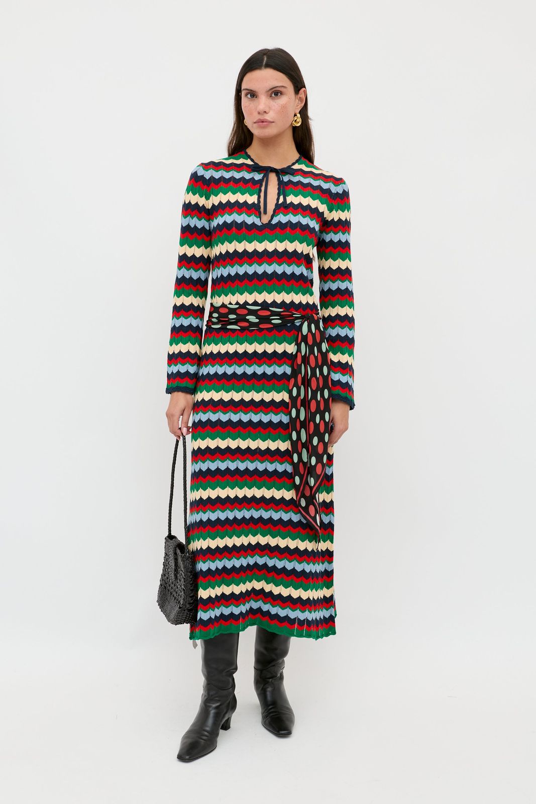 Lucila  -  Retro Chevron Blue